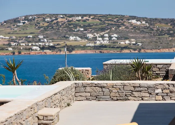 Natura Paros Molos (Paros)